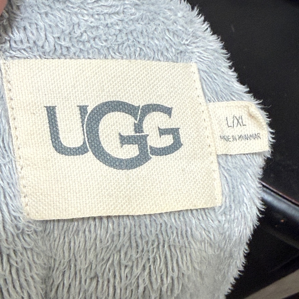 The UGG Robinson Robe Grey Tie-Waist Women's Coat is in great condition, cotton - Picture 8 of 10